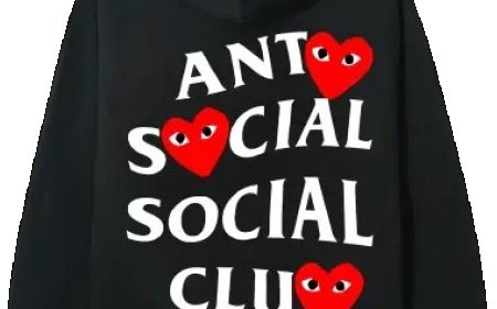 CDG Hoodie UK A Statement in Simplicity    20/20