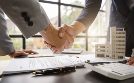 Residential vs Commercial: Choosing the Right Property on Lease in Lahore!